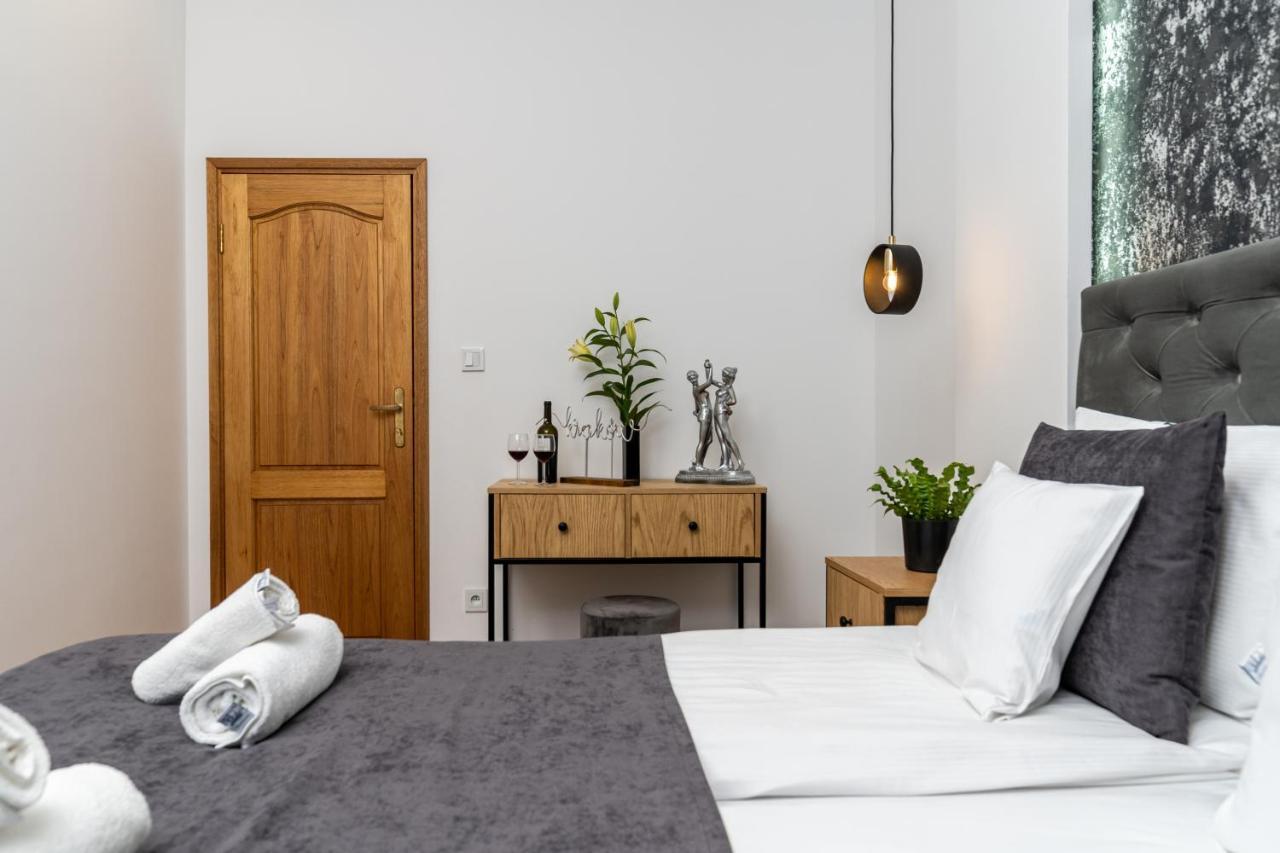 Beautiful Cracow Apartments By Cozyplace Красков Екстериор снимка
